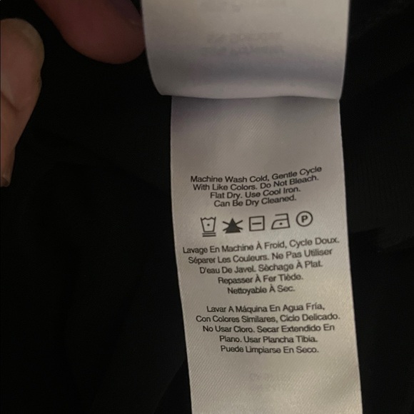 Halston Elegant Black Sleeveless Top with Gold Accent size S - Picture 9 of 10